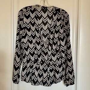 Ann Taylor Black & White Chevron Faux-Wrap Peplum Blouse – Women’s Size S